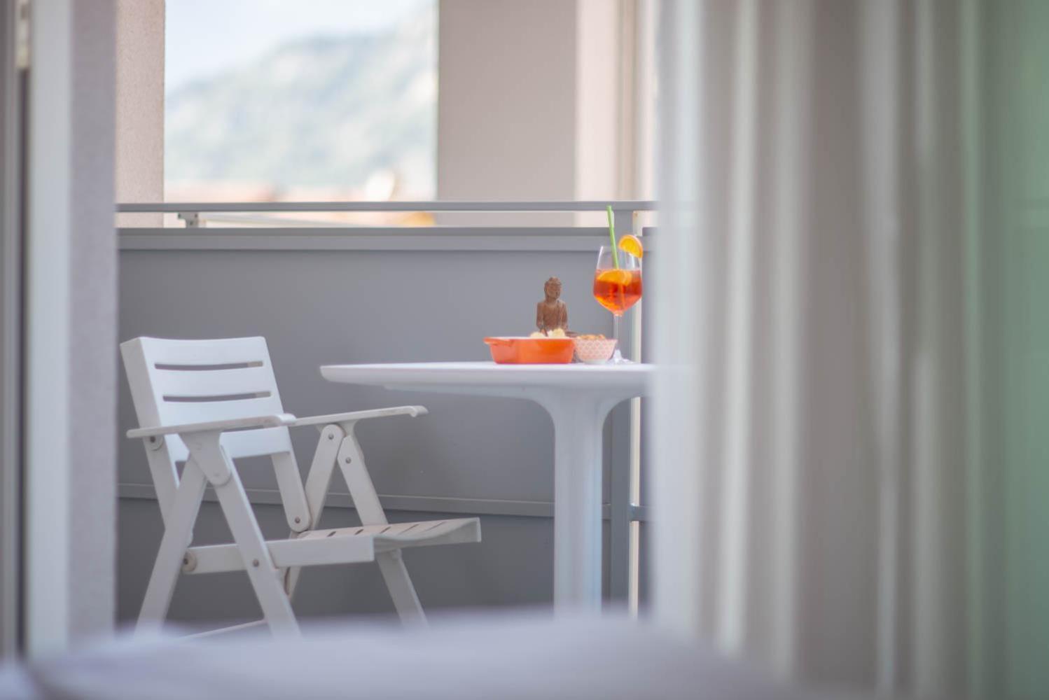Glocal Torbole Hotel Torbole Sul Garda Luaran gambar