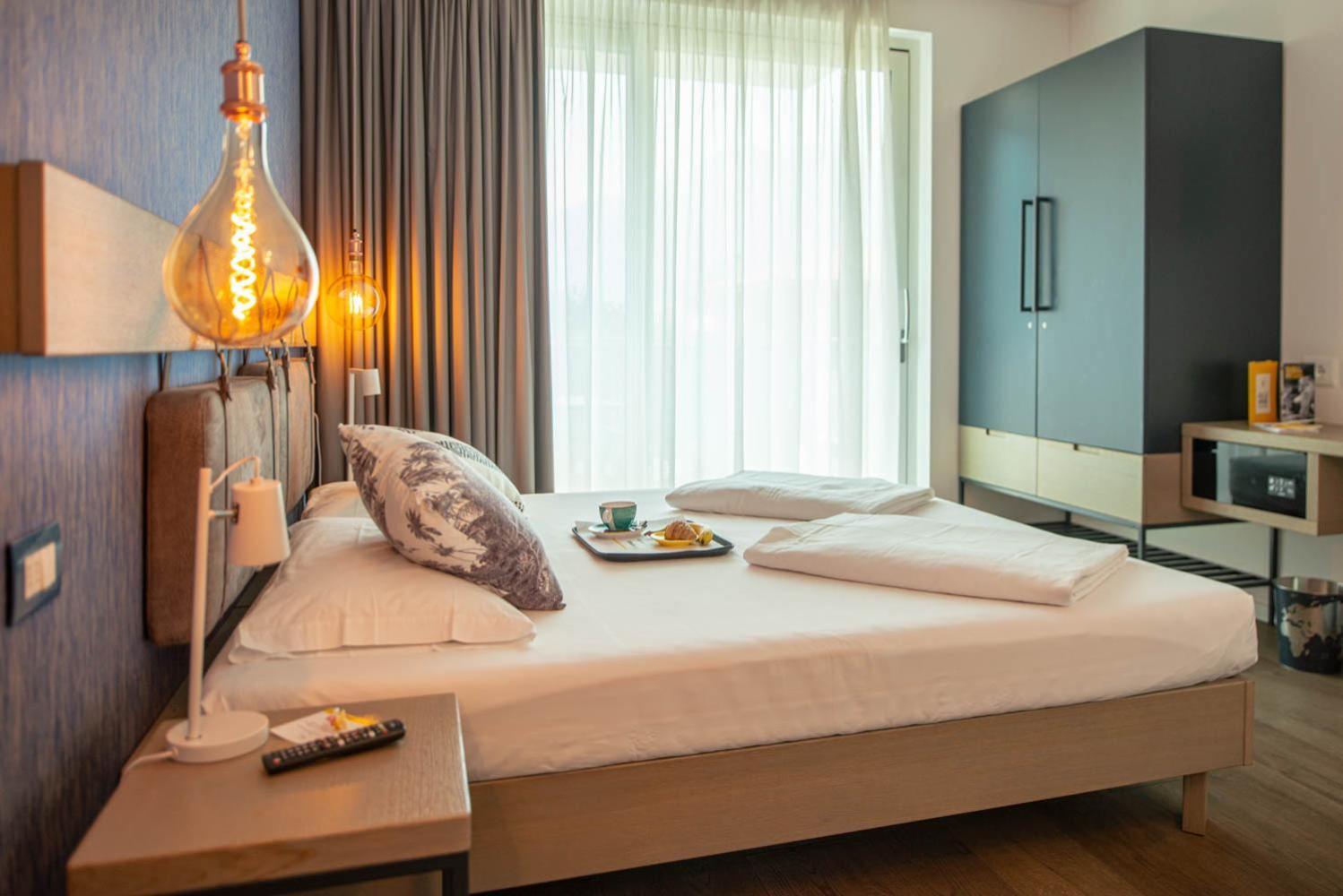 Glocal Torbole Hotel Torbole Sul Garda Luaran gambar